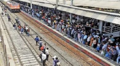 Udhana railway station, train